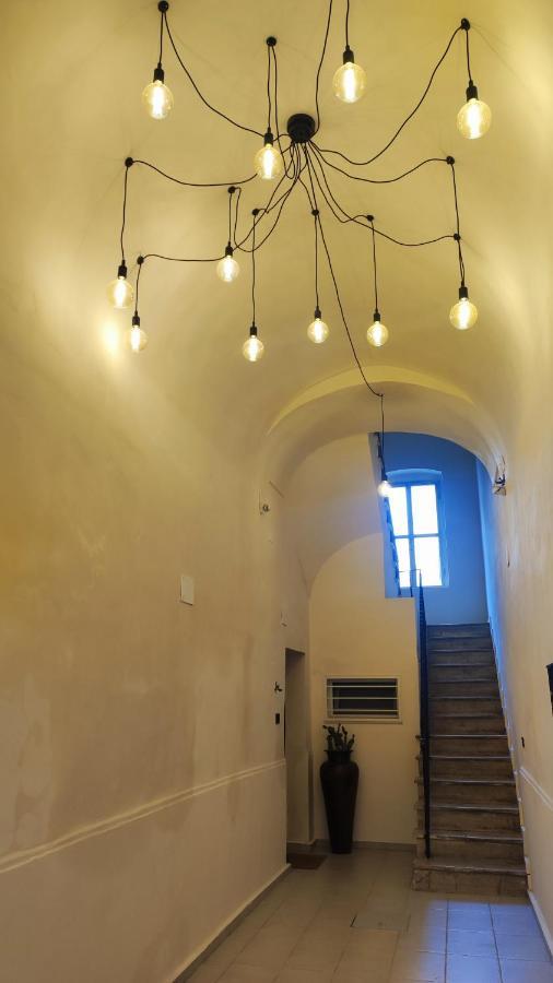 Amalo Guest House Бари Экстерьер фото